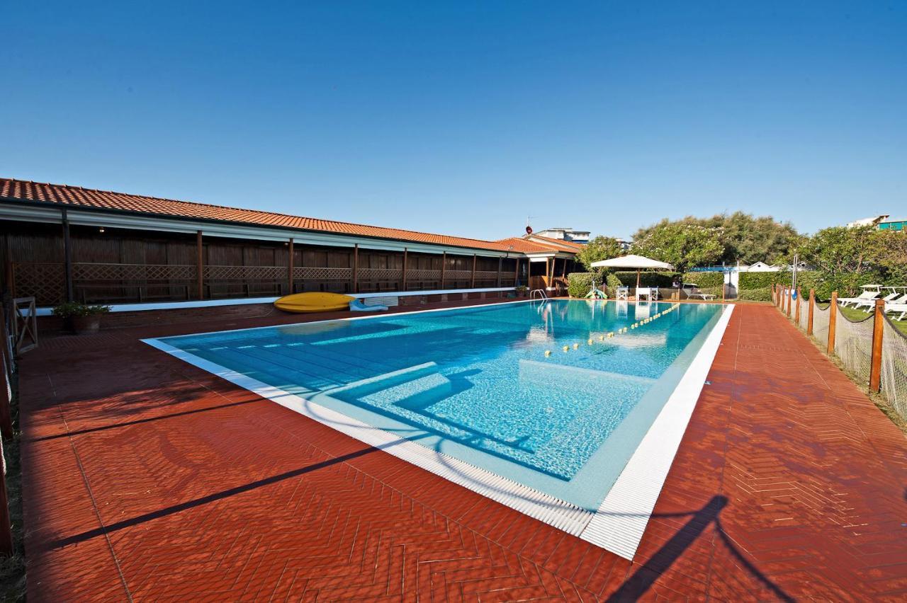 La Bougainville Tuscan Riviera B&B 비아레지오 외부 사진